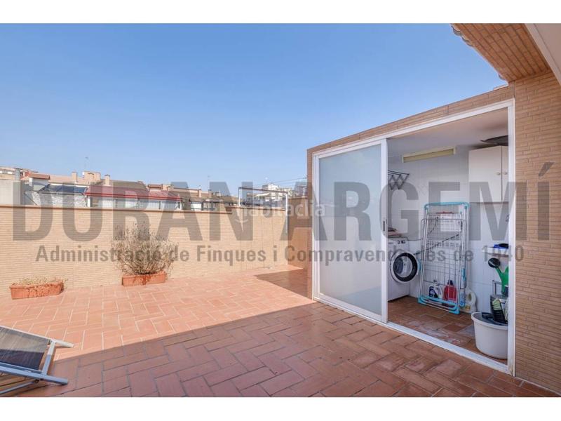 Foto e07ca558-7ed4-4484-92bc-7a9bb72f77e6. Casa unifamiliar adosada en venta en el barrio de ca naurell en Terrassa