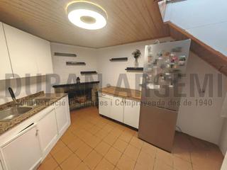 Pis  Osca. Piso en venta en el barrio de la maurina
