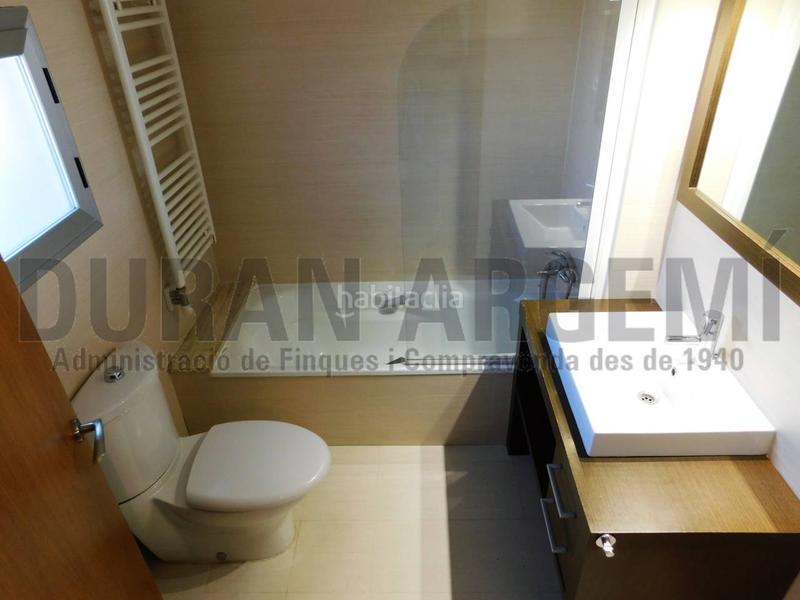 Foto c58b1605-c490-4a7a-a231-ad5d19df7f01. Dúplex  en venta en el barrio de ca naurell en Terrassa