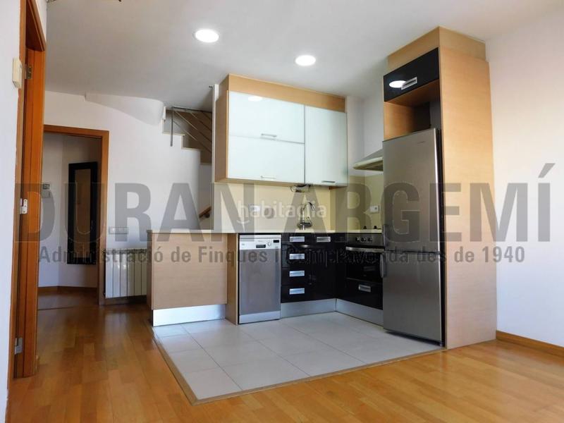 Foto d29edd82-a03f-42dd-880a-13c0b54eabb9. Dúplex  en venta en el barrio de ca naurell en Terrassa
