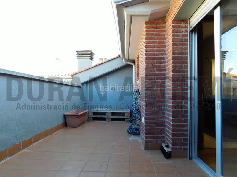 Foto d5f48815-2ef2-46c1-8916-af885da247ac. Dúplex  en venta en el barrio de ca naurell en Terrassa