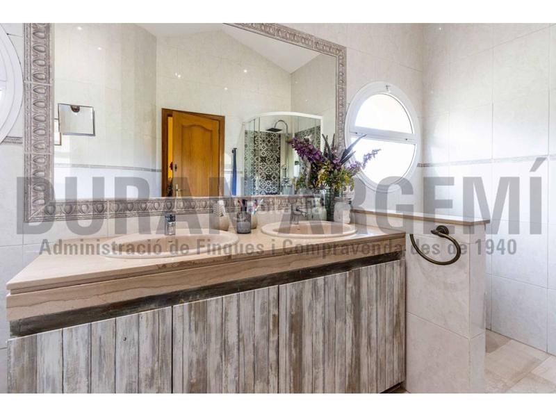 Foto 319148ef-ca99-4d02-b0e7-562485564d00. Chalet  en venta en castellar del vallés en Castellar del Vallès