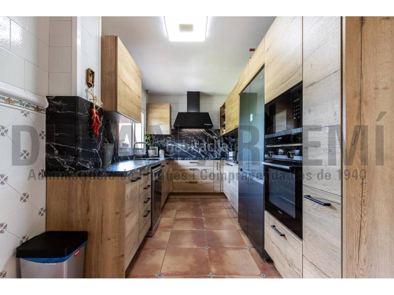 Foto d64a59de-945b-4633-99d3-42f5204980fb. Chalet  en venta en castellar del vallés en Castellar del Vallès