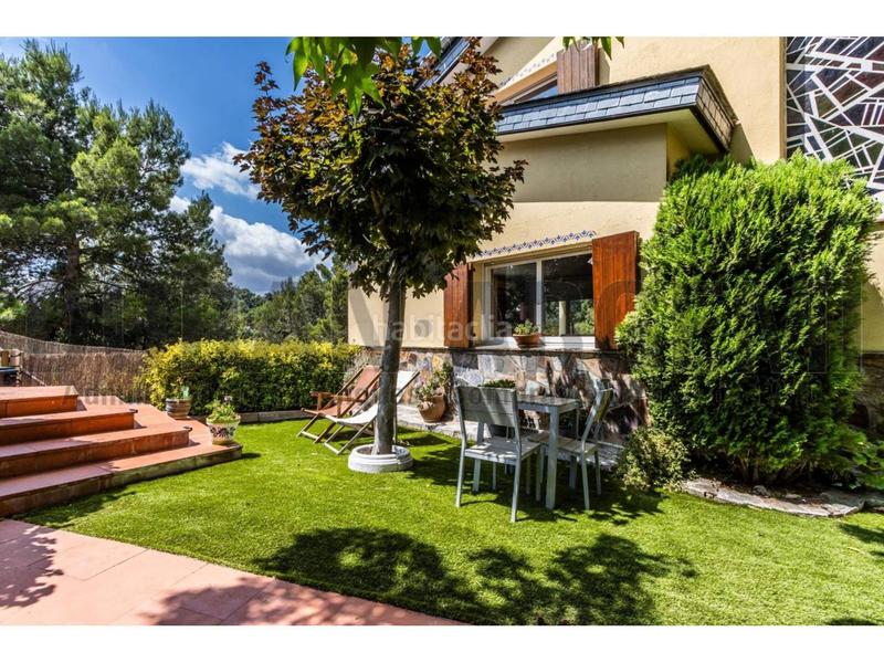 Foto ef70cb47-355e-438d-8b68-ba151f5ab7b8. Chalet  en venta en castellar del vallés en Castellar del Vallès