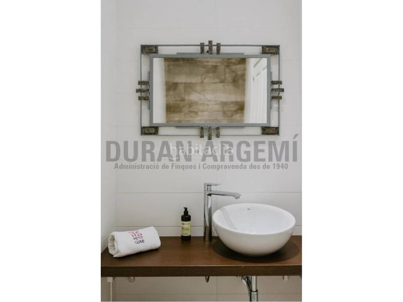 Foto 2b4a44db-ac73-409b-a876-f7a9722588cc. Xalet amb calefacció aparcament piscina a Pinemar Pineda de Mar