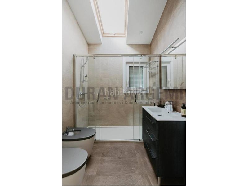 Foto 967bfdb4-1ce5-4d94-97b4-ebd7bd92a8e4. Xalet amb calefacció aparcament piscina a Pinemar Pineda de Mar