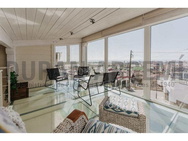 Foto c312c087-b1de-4644-a7db-d630a2537a59. Xalet amb calefacció aparcament piscina a Pinemar Pineda de Mar