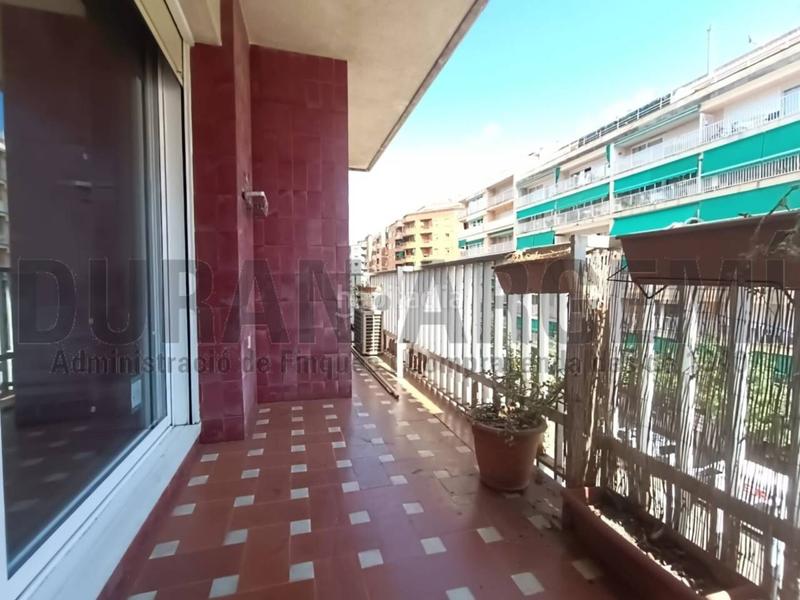 Foto 03bbd7a8-5c0c-439f-953b-96e97f25103e. Flat with heating in Can Boada Terrassa