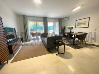 Maison  Societat. Casa en venta en el centro de terrassa