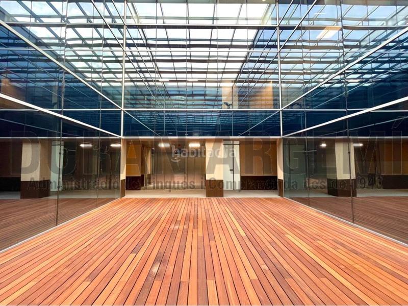 Foto 925a7f3d-0807-45c3-b589-739ce15ae66b. Miete büro in Les Fonts Terrassa