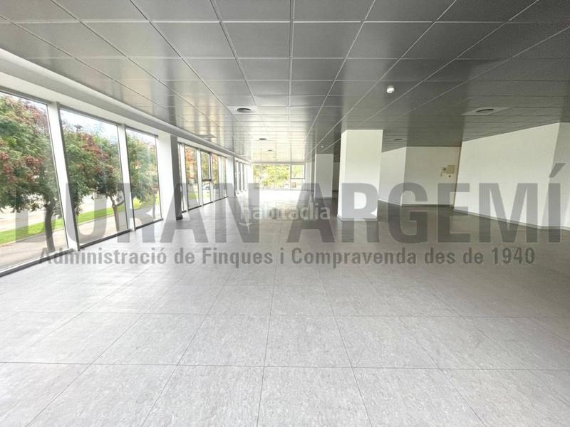 Foto 5f5abe62-9101-434b-86b7-f4f222ddf870. Rent office space in Les Fonts Terrassa