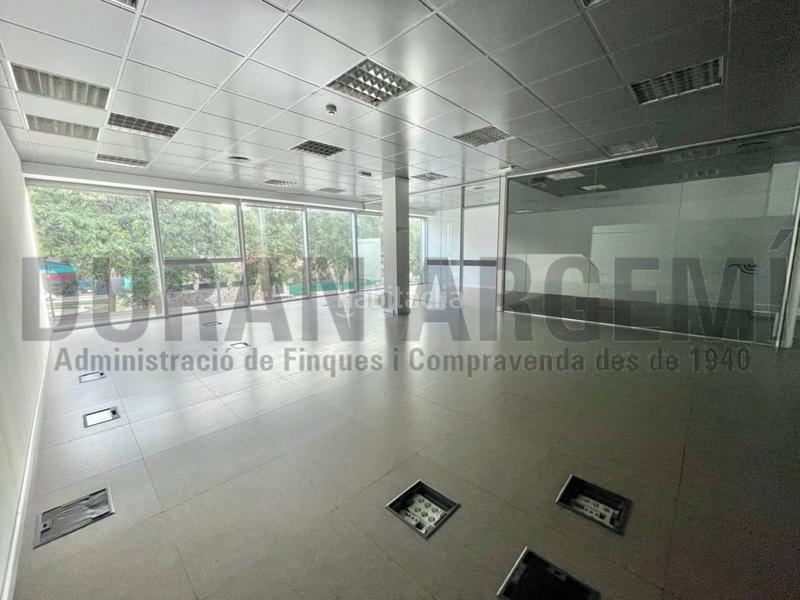Foto d5d30b14-c0d9-4660-a125-776ebd99c376. Rent office space in Les Fonts Terrassa
