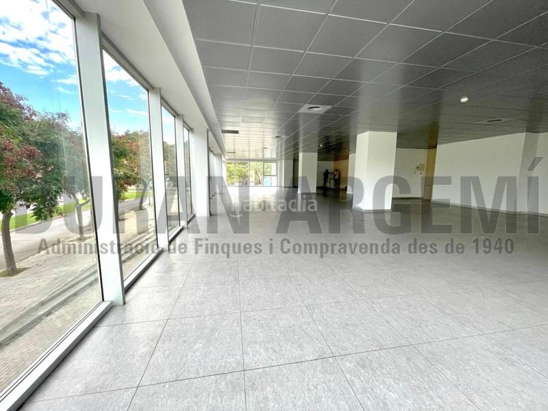 Foto 207e54a3-1e38-41ec-9b29-469dff69990b. Oficina a Les Fonts Terrassa