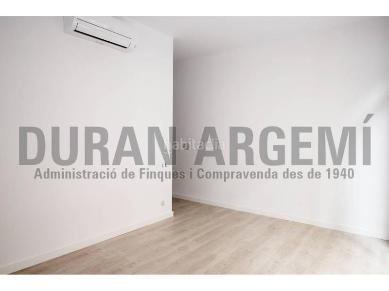 Foto 9767b379-5f3d-424b-8087-c4449d24461d. Location bureau dans de la rasa 11 dans Barri del Centre Terrassa