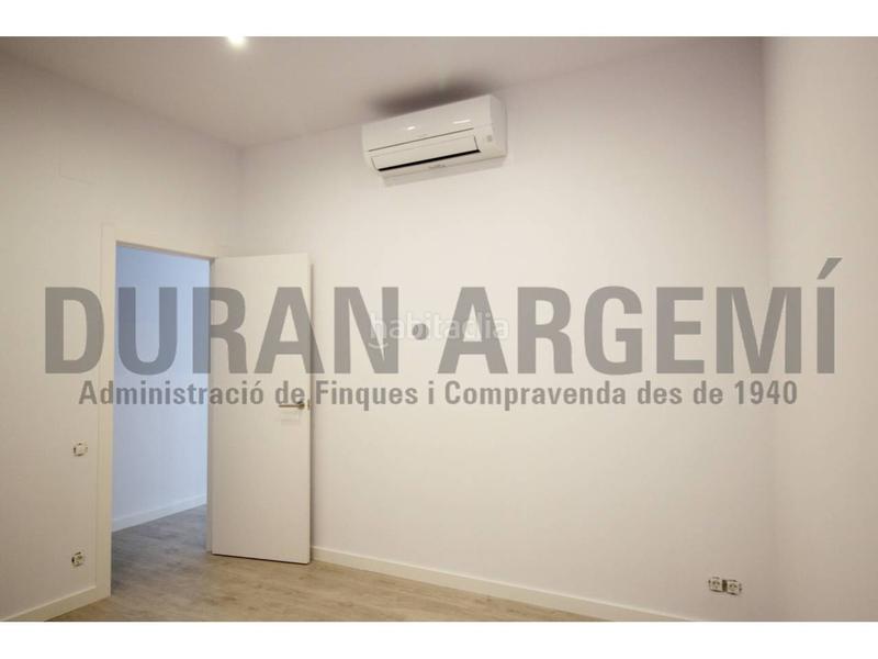 Foto d3b87506-a804-4986-b7fe-a0dd3d62a534. Location bureau dans de la rasa 11 dans Barri del Centre Terrassa