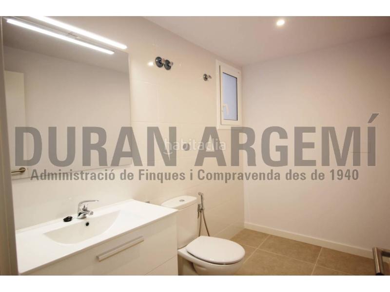 Foto f4f20e09-8c91-4c90-8b6e-8bac6fa663b4. Location bureau dans de la rasa 11 dans Barri del Centre Terrassa