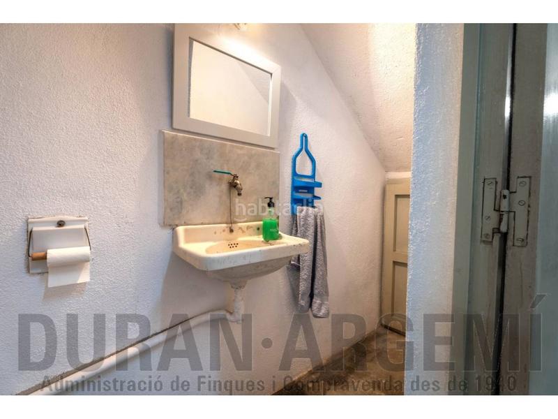 Foto 096f9670-8a1b-4d60-b8df-5be8e51449f7. Casa  unifamiliar adosada en el centro en Barri del Centre Terrassa