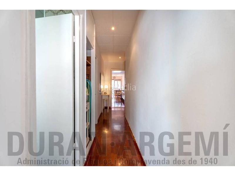 Foto 481e343d-f857-4d05-9015-bed80d38496c. Casa  unifamiliar adosada en el centro en Barri del Centre Terrassa