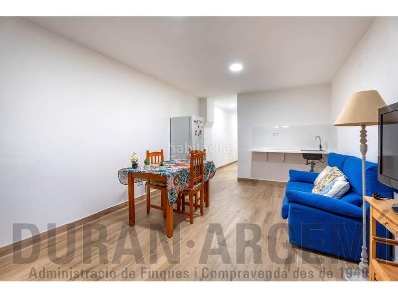 Foto b7864747-3ff8-400b-89a8-f9f96a00fdd0. Casa  unifamiliar adosada en el centro en Barri del Centre Terrassa