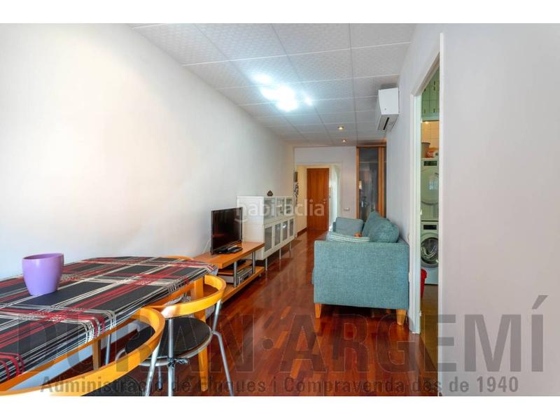 Foto de79c5ac-470f-41d3-8e07-64c5a1b9aa7e. Casa  unifamiliar adosada en el centro en Barri del Centre Terrassa