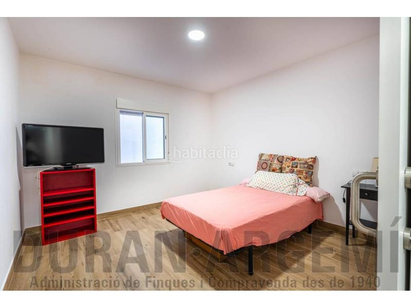 Foto f3b0758b-0ada-46bf-a133-63c7da7e21be. Casa  unifamiliar adosada en el centro en Barri del Centre Terrassa