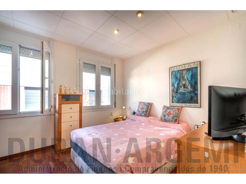 Foto f3d41d20-3062-48e4-9fc1-f80cdc03ab0a. Casa  unifamiliar adosada en el centro en Barri del Centre Terrassa