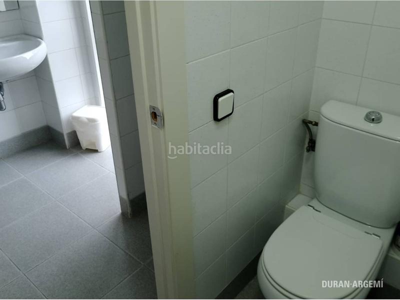 Foto 8274aecb-4826-4ca4-84f0-c7dd0986c343. Affitto ufficio in mossen jacint verdaguer 12 in Barri del Centre Terrassa