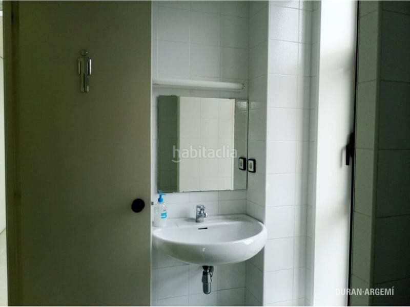 Foto 996fe9b1-c57e-40b6-8e11-78c85fa30330. Alquiler oficina en mossen jacint verdaguer 12 centro despacho de 100 m en Terrassa