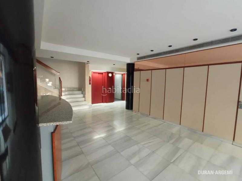 Foto 4da2160b-0b77-466a-86da-693126582522. Lloguer oficina a mossen jacint verdaguer 12 a Barri del Centre Terrassa