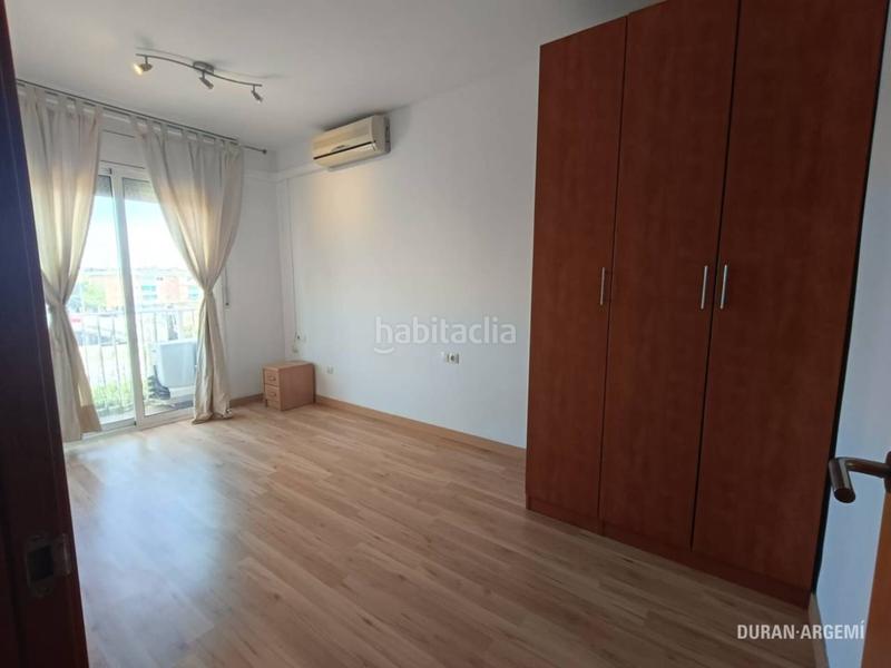 Foto 541cd95f-0690-4644-af4f-75666b837a4a. Pis amb calefacció aparcament a Egara Terrassa