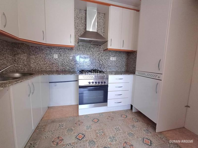 Foto 6ca7136f-d9b1-4194-a93f-44772e02b928. Pis amb calefacció aparcament a Egara Terrassa