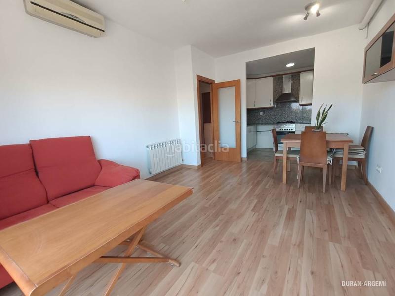 Foto da5c611b-ab1c-42aa-b758-af8295558b82. Pis amb calefacció aparcament a Egara Terrassa