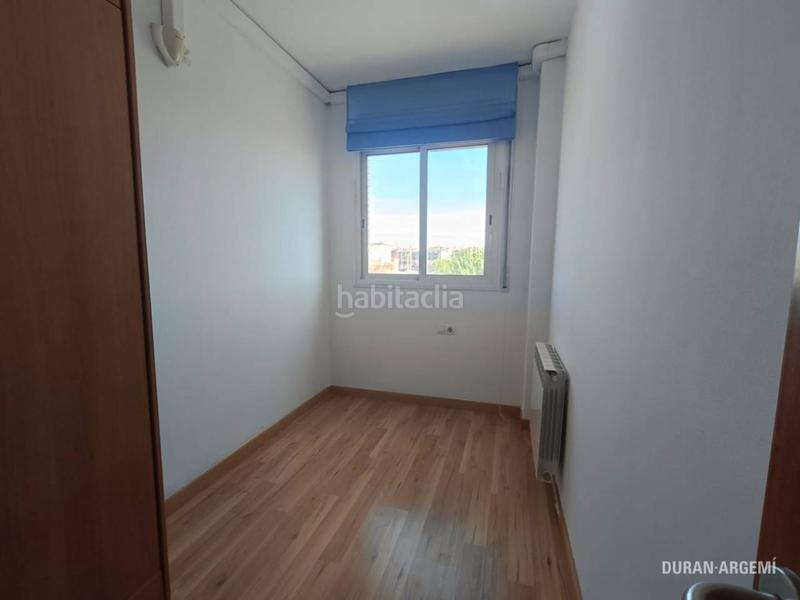 Foto f3d66074-7e36-44fc-9fc6-60152ffffc6a. Pis amb calefacció aparcament a Egara Terrassa