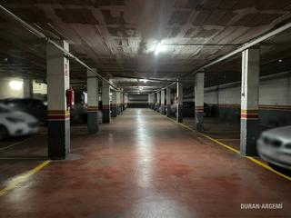 Parking voiture à Sant Marià