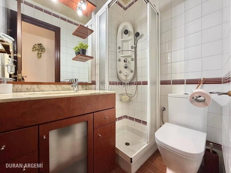 Foto 3c70baf1-0d79-47ce-85ad-26321e547c06. Casa con riscaldamento parcheggio in Centre Sant Quirze del Vallès