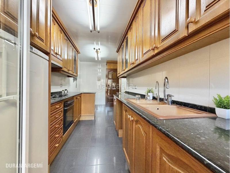 Foto a6efa03d-a015-44b6-8a16-76c759209a8e. Casa con riscaldamento parcheggio in Centre Sant Quirze del Vallès