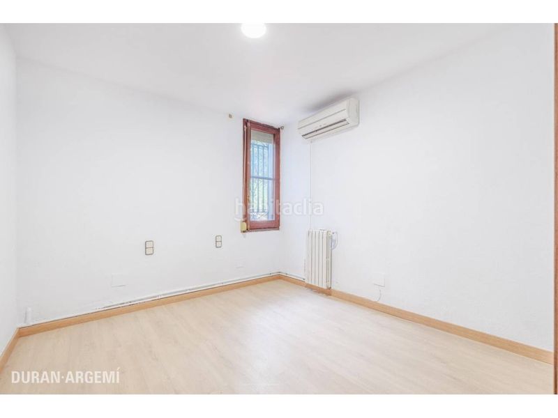 Foto 1ff6c721-5aa1-4561-adb4-d1fda2eac721. Casa amb calefacció aparcament a Sant Llorenç Terrassa