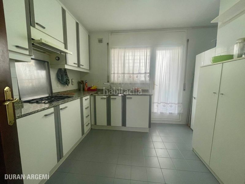 Foto b559532d-fb7d-4e21-afdf-7e2c28ba72e8. Pis amb calefacció a Vallparadís - Antic Poble de Sant Pere Terrassa