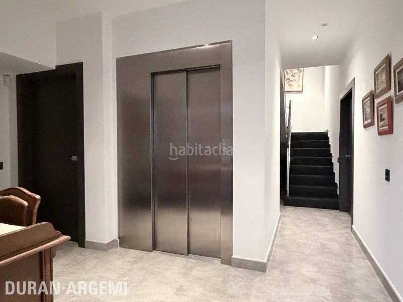 Foto 57391875-d968-4fe3-a18e-2d52a84ccf22. Casa amb calefacció aparcament piscina a Barri del Centre Terrassa