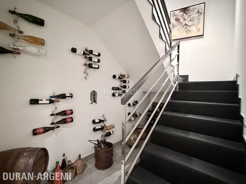 Foto 7796ff15-3956-4da3-945c-3bb4cdb3de34. Casa amb calefacció aparcament piscina a Barri del Centre Terrassa