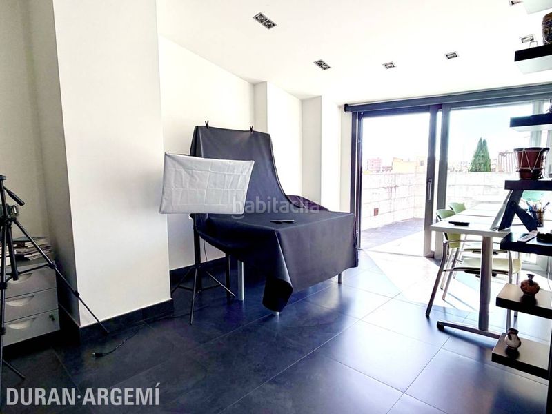 Foto 80026d15-f1c4-4b30-ab0e-9e2cc8496f0a. Casa amb calefacció aparcament piscina a Barri del Centre Terrassa