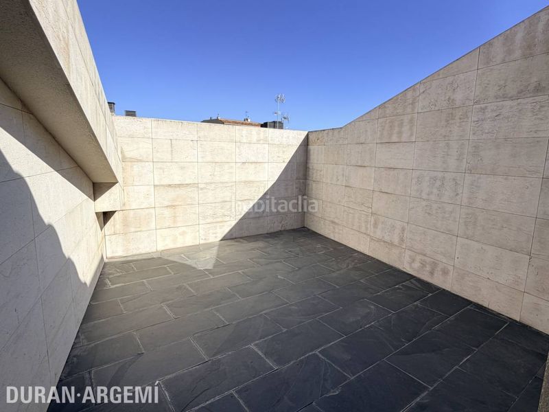 Foto a0eada42-d891-4743-9098-2f1563b9434c. Casa amb calefacció aparcament piscina a Barri del Centre Terrassa