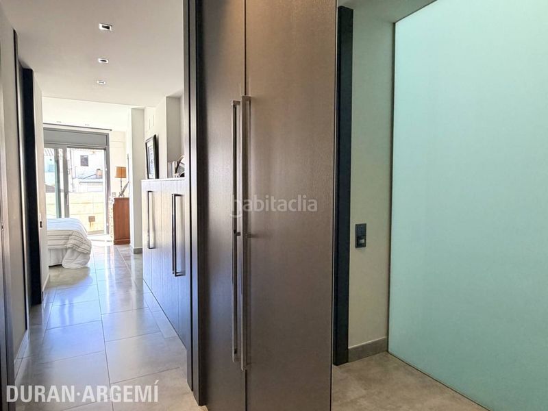 Foto ae07808c-7fee-4a7c-a0b1-e814a486624b. Casa amb calefacció aparcament piscina a Barri del Centre Terrassa