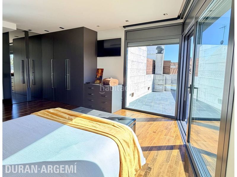 Foto d9736344-e173-4e11-926a-6891c17b88c4. Casa amb calefacció aparcament piscina a Barri del Centre Terrassa