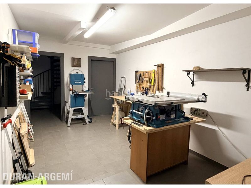 Foto f6c55f33-5421-4416-8739-09a0eae12c64. Casa amb calefacció aparcament piscina a Barri del Centre Terrassa