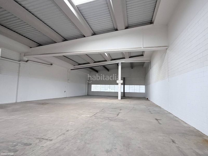 Foto a8b8ec65-1afb-4999-bba7-21c0edf2e47e. Lloguer nau industrial a Can Parellada Terrassa