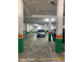 Miete Autoparkplatz in Calle joan abelló bufi 7. Parking en alquiler en el centro