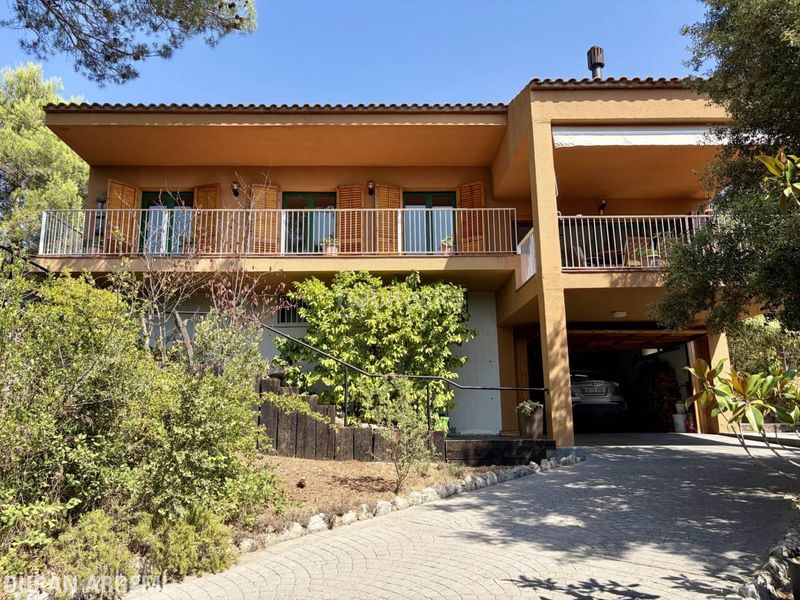 Foto 07a7944a-ec14-49d5-ba9a-9d6f432506e9. Casa amb calefacció aparcament piscina a Vacarisses
