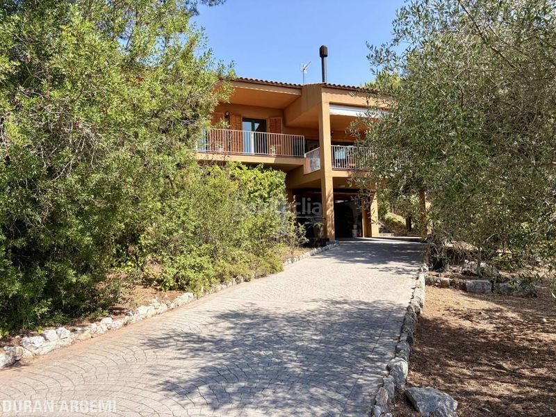 Foto 42b939ae-5464-4238-8f3f-243fac5a7c20. Casa amb calefacció aparcament piscina a Vacarisses