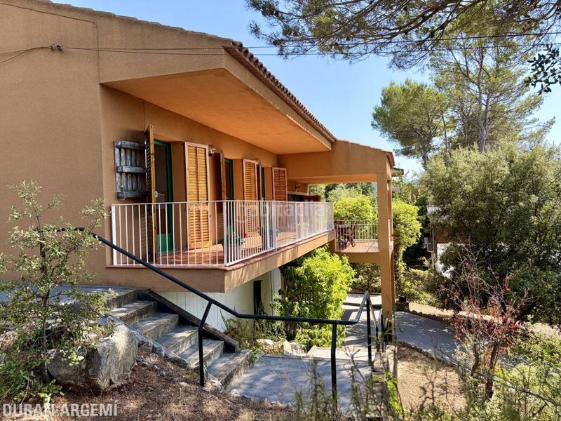 Foto 46534fe0-abbd-48d3-be86-8b23f764f8f4. Casa amb calefacció aparcament piscina a Vacarisses